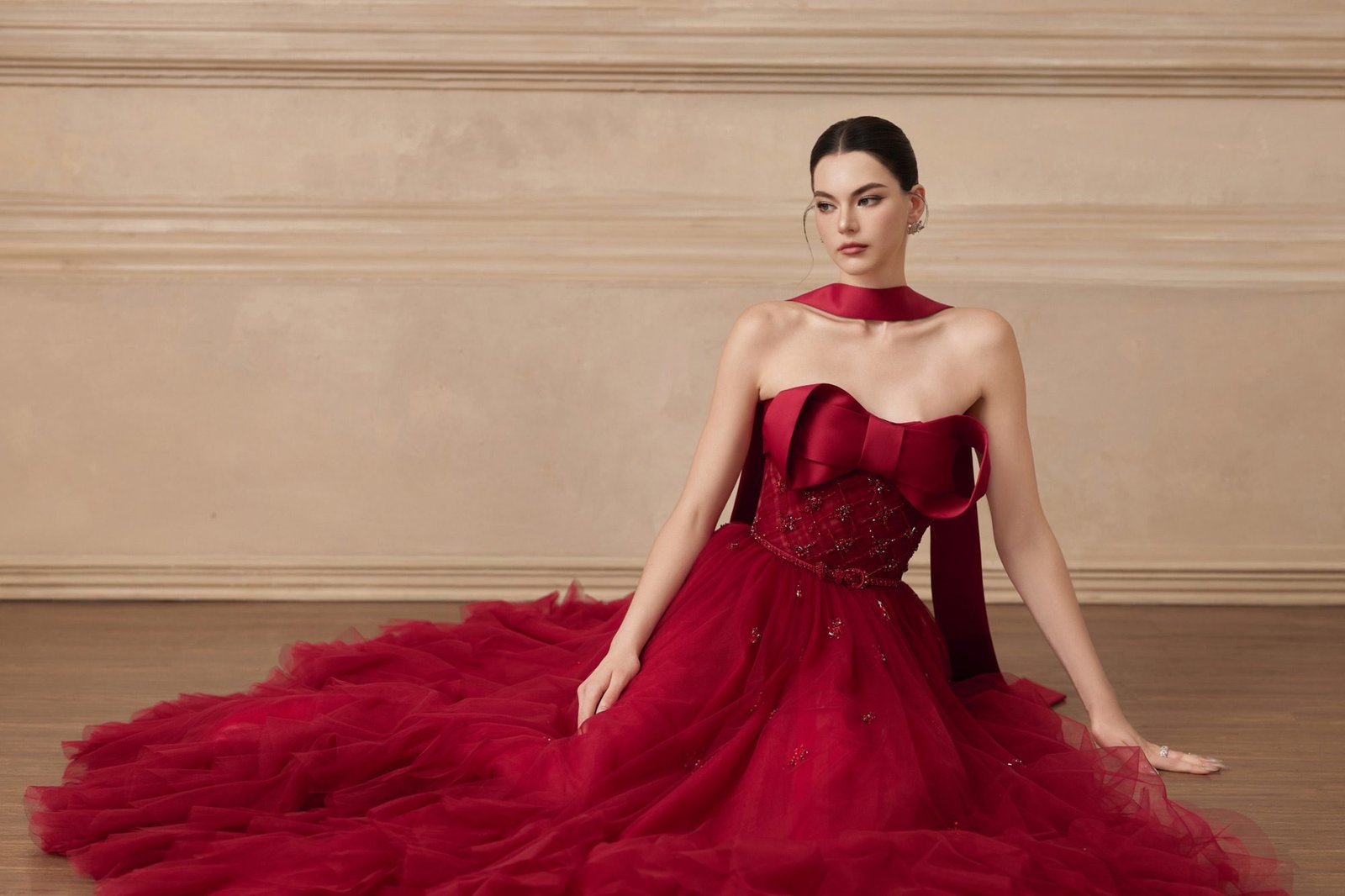 SCARLET DRESS image 4